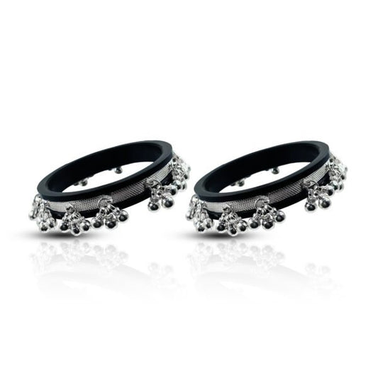 Chic Bangles That Add a Touch of Grace