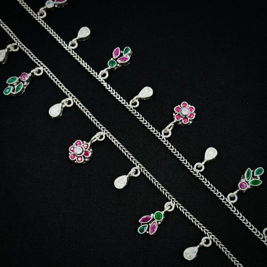 Beautiful Silver Payals to Enhance Your Ankle Style