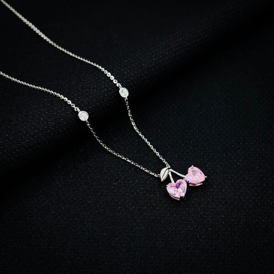 Dazzling Silver Chains for a Touch of Glamour