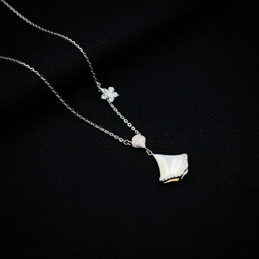 Intricate Silver Chains for an Elegant Finish