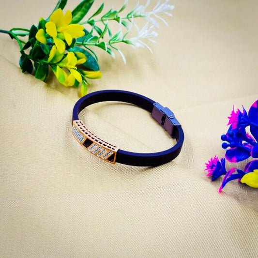 The Adventurer’s Durable Men's Bracelet