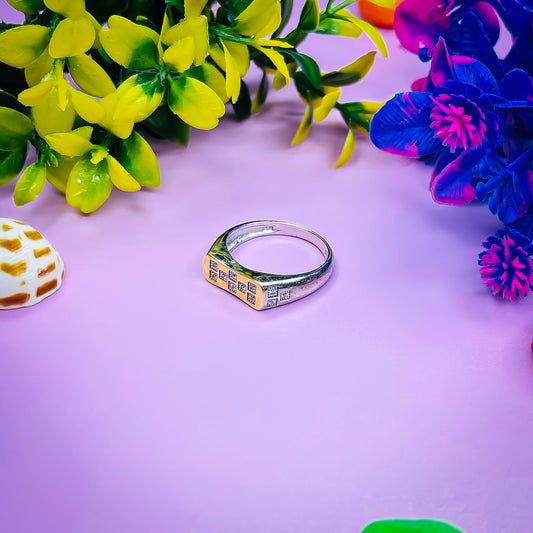 Iceveil Sculpted Band