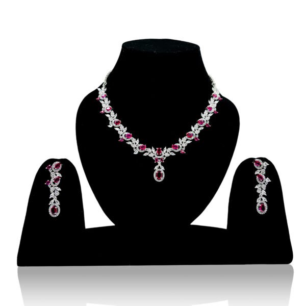 Stunning Necklace Sets for a Bold Statement