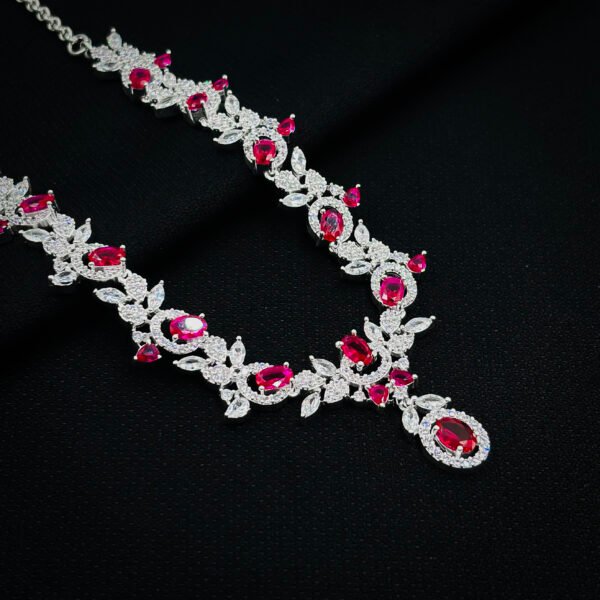 Stunning Necklace Sets for a Bold Statement - Image 2