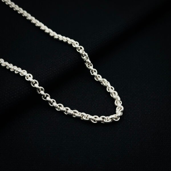 Versatile Silver Chains for Any Occasion - Image 2