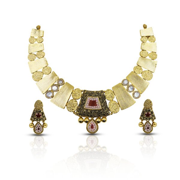 Golden Elegance Stunning Necklace Set for Women