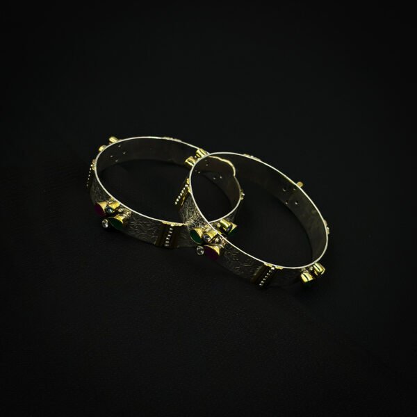 Classic Women’s Silver Bangles with Modern Flair - Image 3