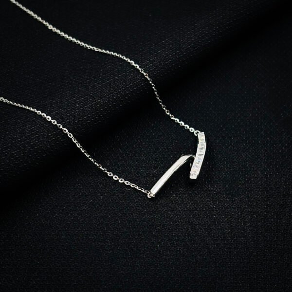 Chic and Sophisticated Silver Chains for Women - Image 2